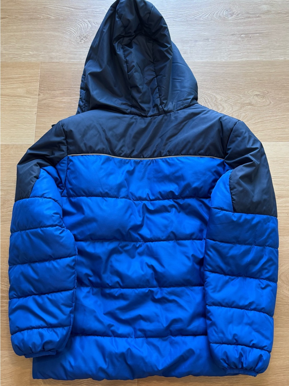 Boys Swiss Tech Blue Navy Kids Puffer Jacket with Hood.  Great shape size Large. - Picture 3 of 3